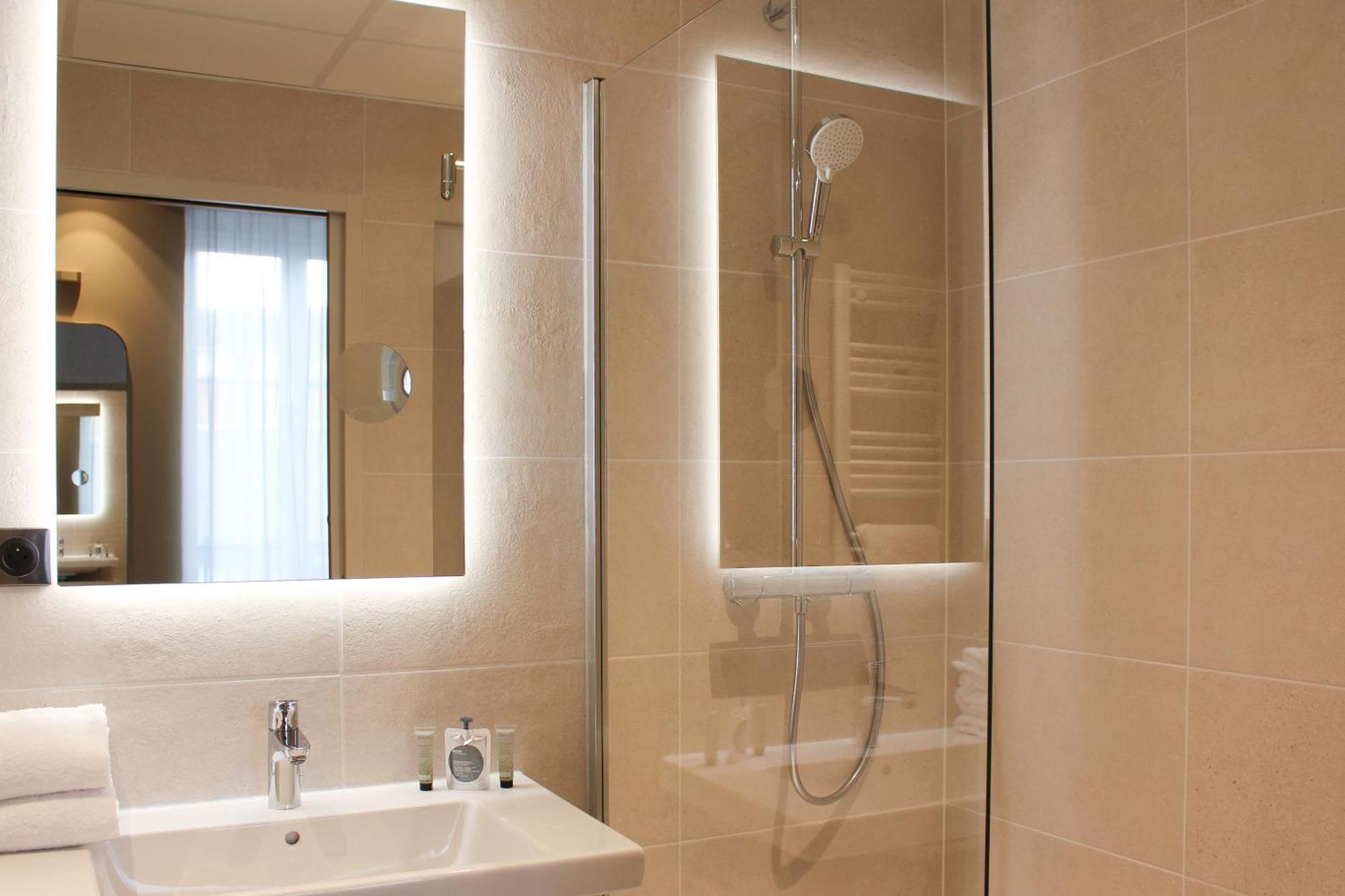 Brit Hotel Limoges Centre Gare Dış mekan fotoğraf